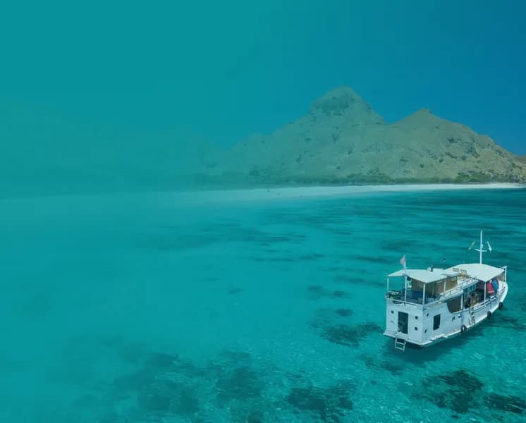 Petualangan Bahari Labuan Bajo